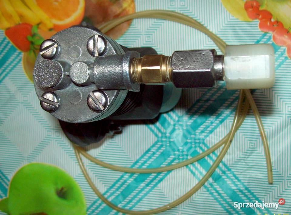 KOMPRESOR tylnego zawieszenia Mercedes W 123300 Rzgów