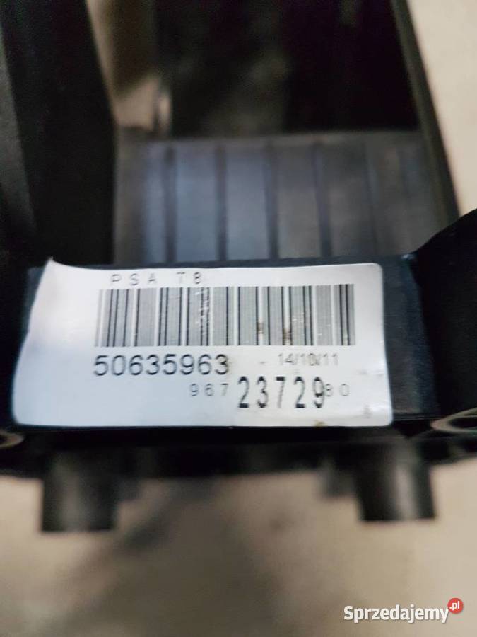 PEUGEOT 3008 I GALKA BIEGOW MIESZEK OSLONA