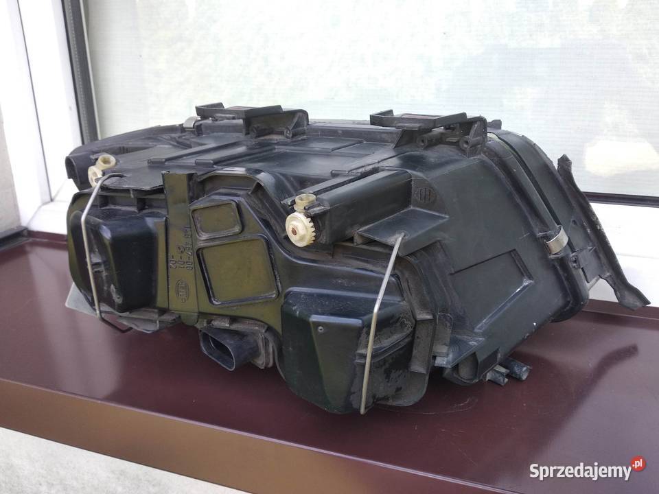 Audi A6 C5 lampy przednie reflektory prawy lewy Sieradz