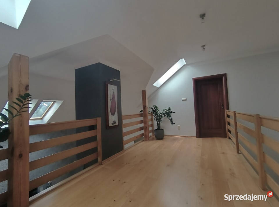 Piękny dom w Zamościu Liczba pokoi 5 Zamość
