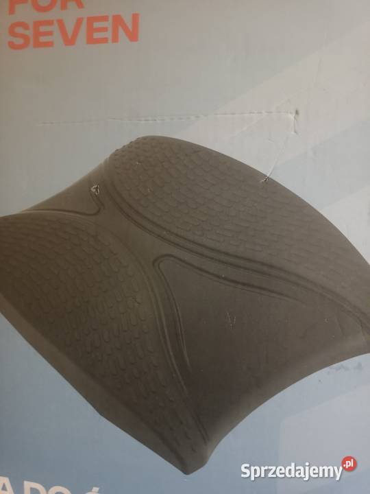 Mata do ćwiczeń czarna Seven For Seven