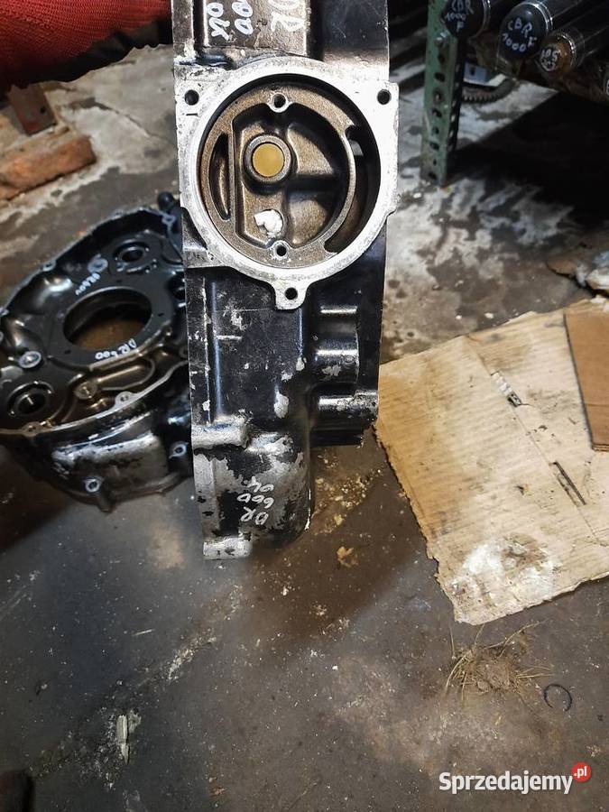 Suzuki DR 600 n401 kartery blok silnika dr600
