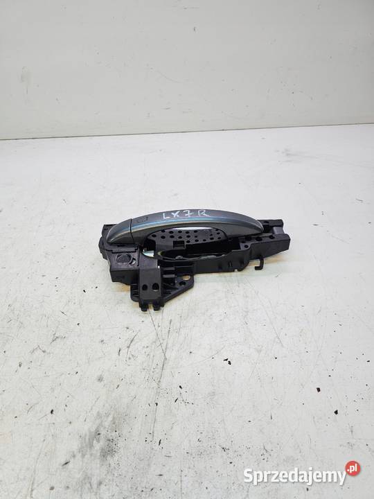 KLAMKA PRAWA AUDI A4 B8 A5 8T Q5 LX7Z 8T0837886B Klamki Przystajń sprzedam