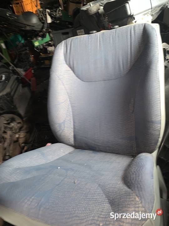 Trafic vivaro primaster fotel kierowcy Września