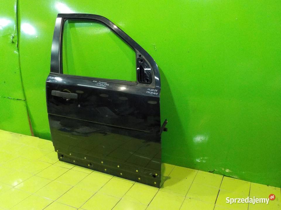 LAND ROVER FREELANDER II 22 TD4 07r drzwi prawe