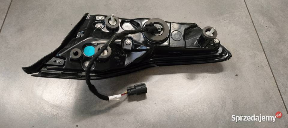 lampa tylna prawa ford EDGE Lampy tylne