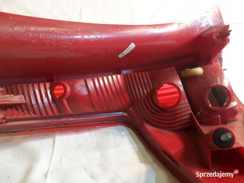 Citroen C4 lampa prawa tylna prawy tył wielkopolskie Nowy Tomyśl