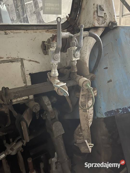Fortschritt ZT 300 z przednim tuzem i widlakiem Wieluń