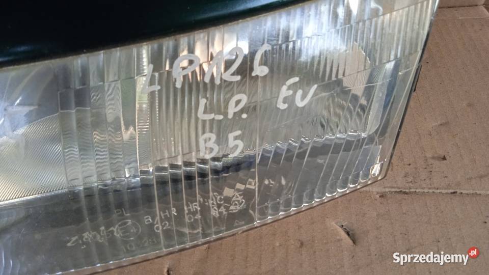 VW PASSAT B5 LAMPA PRZÓD LEWA EU Zbierkowo
