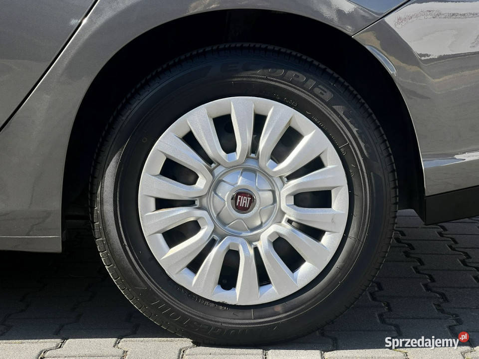 Fiat Tipo LPG 2 komplety opon II 2016 śląskie Tychy