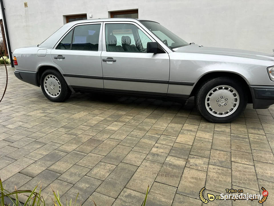 MercedesBenz W124 26 automat 26 benzyna 6 Stok Lacki