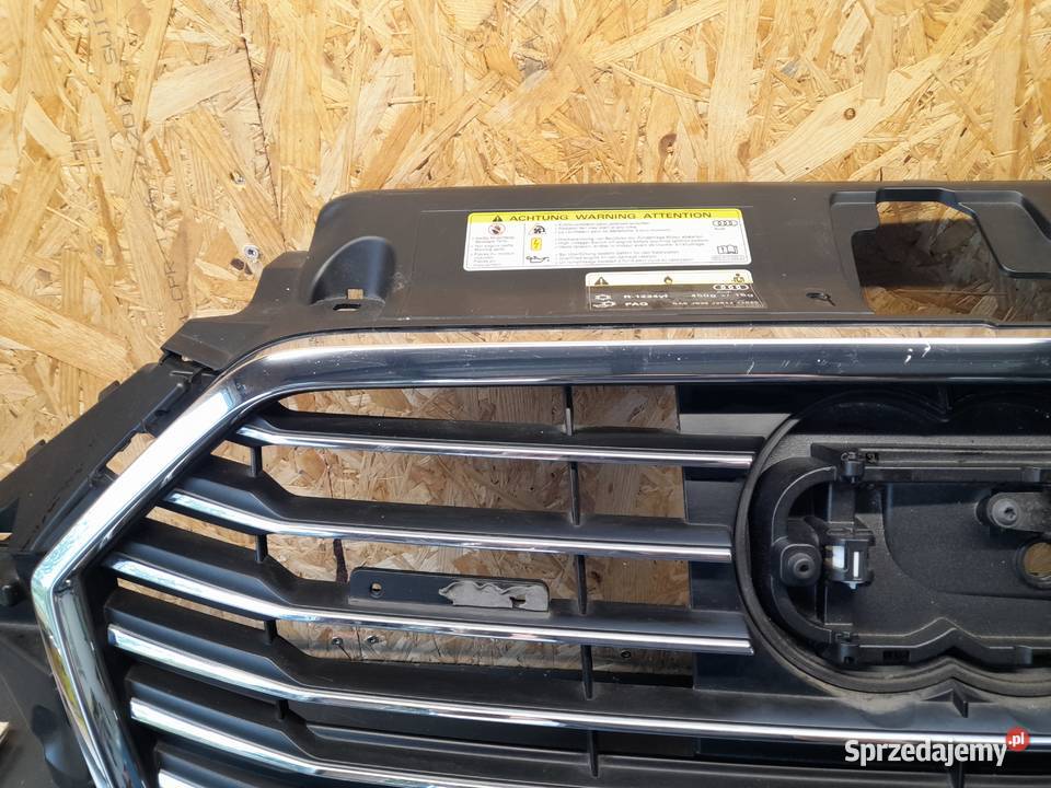 AUDI A3 ETRON LIFT GRILL ATRAPA RADAR