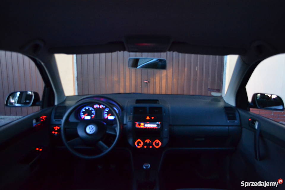 VW POLO CZARNY METALIK CLIMATIC 4xPP ZIMÓWKI radio / CD łódzkie