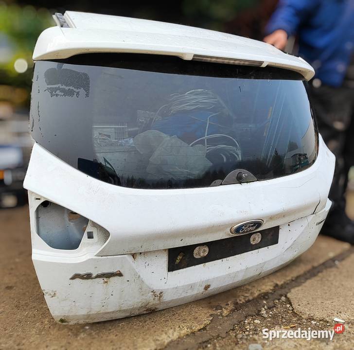 Ford Kuga Klapa tył delikatnie uszkodzona Żywiec
