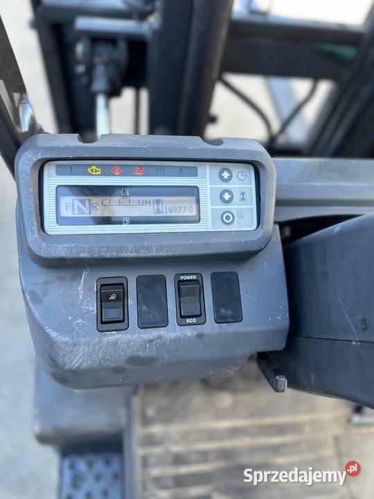 UniCarriers 15 T wózek widłowy NISSAN 15