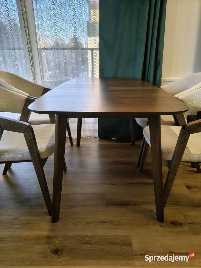 Stół do jadalni rozkładany MADOX Orzech ciemny Zgorzała