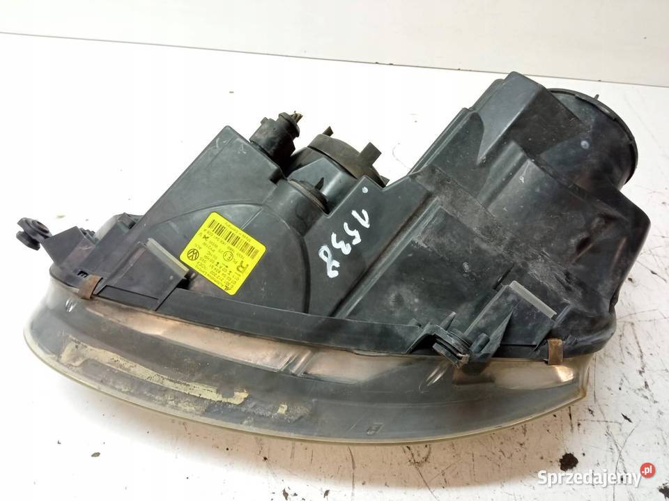 LAMPA PRZÓD PRAWA EUROPA 1K6941006A VW osobowe