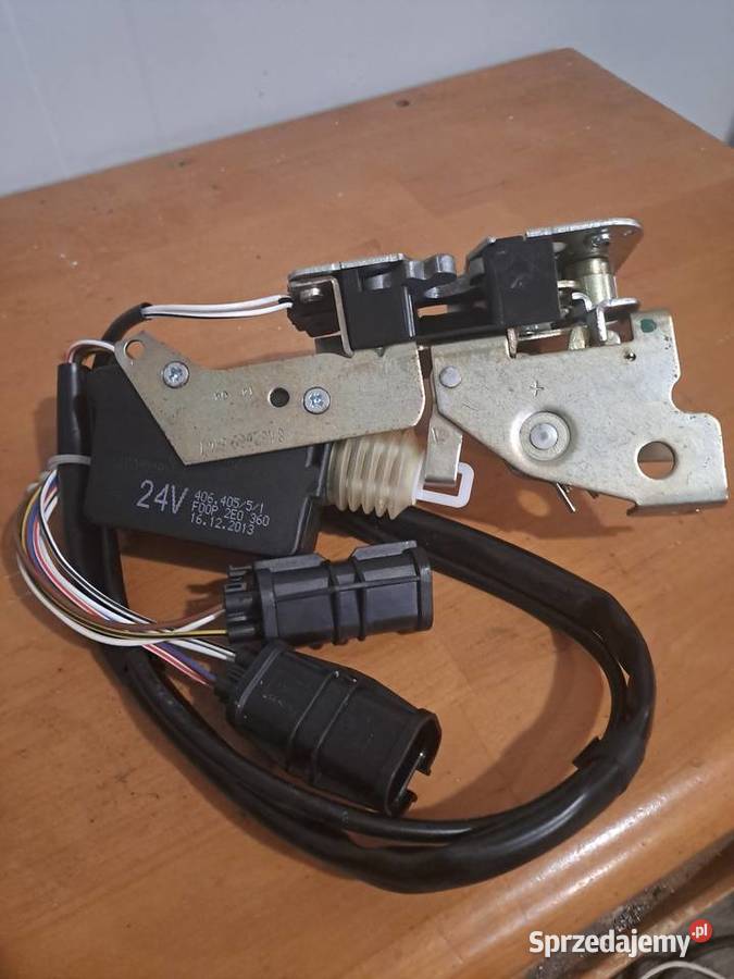 Zamek drzwi MAN LEWY Santok