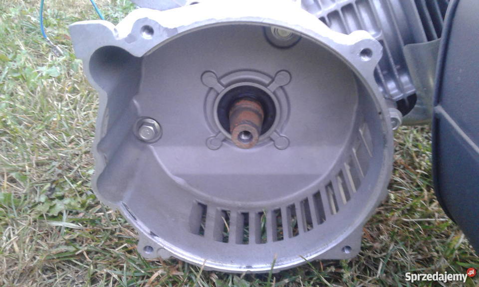 Silnik spalinowy 65 do agregatu o mocy 23kW zachodniopomorskie Szczecin