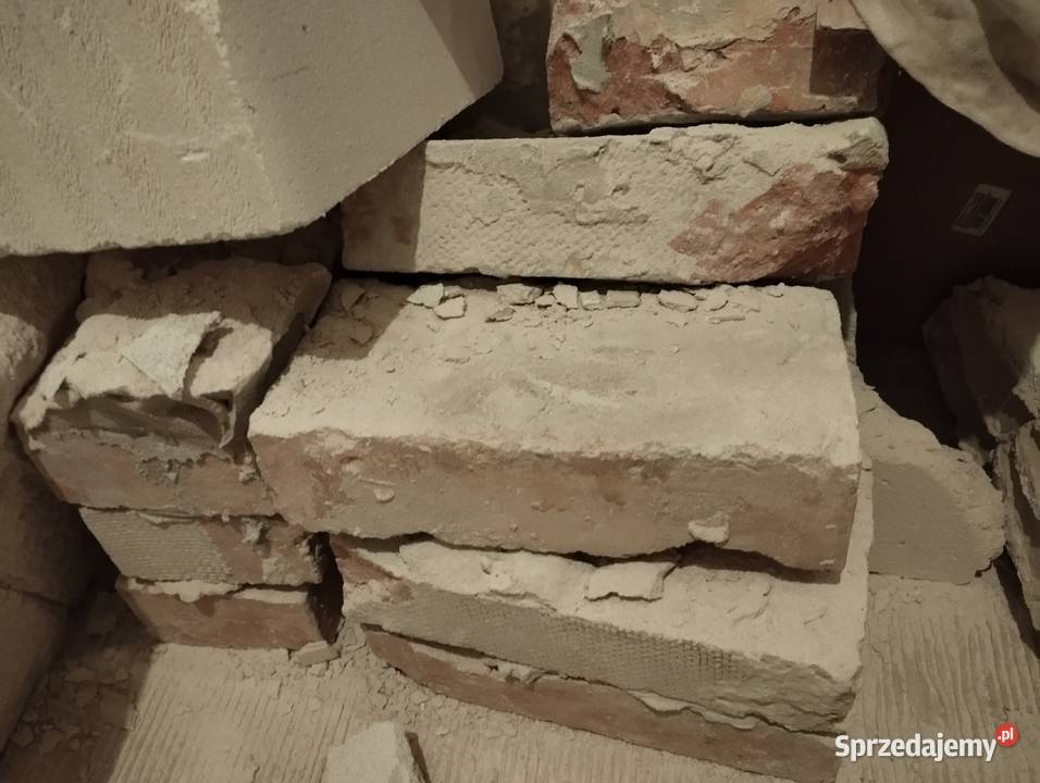 cegła pełna 7 sztuk 25 z demontażu sprzedam