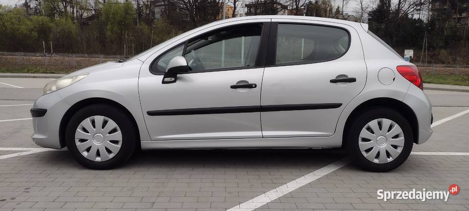 Peugeot 207 14 peugoet salon 14 16v benzyna 112 benzyna Kraków