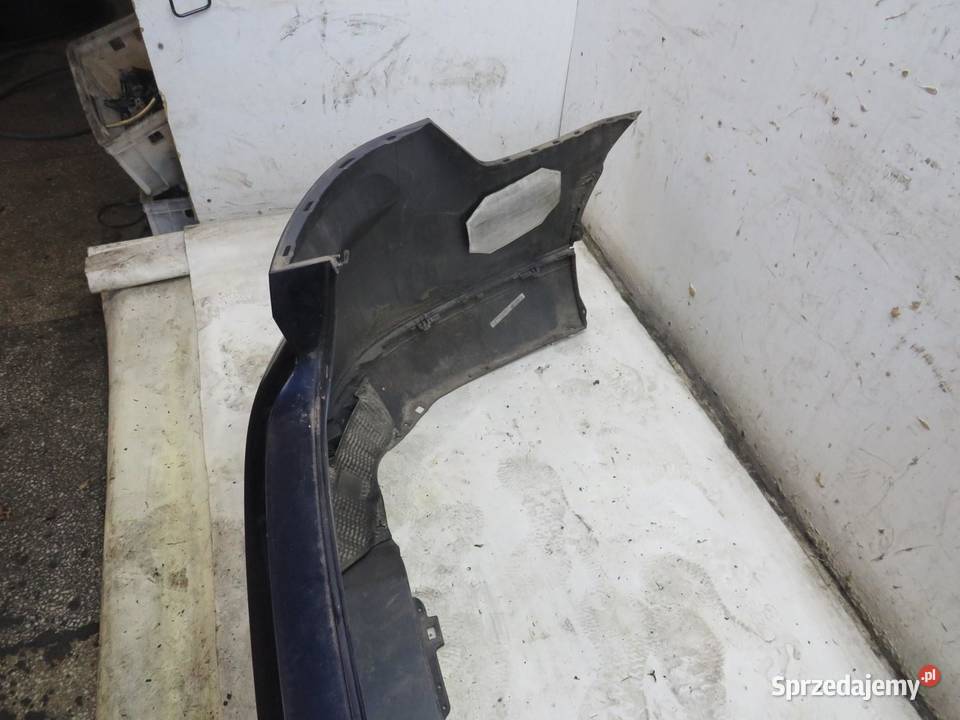 ZDERZAK TYŁ SEDAN LH5X PASSAT B8 osobowe lubelskie sprzedam