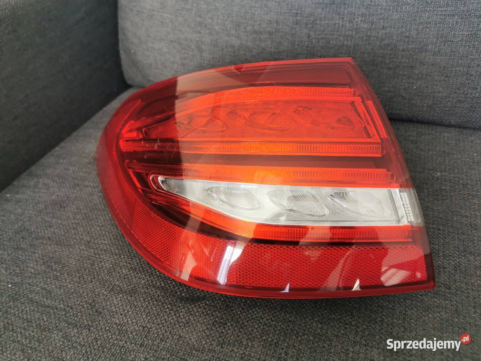 MERCEDES C KLASA W205 KOMBI LAMPA TYLNA LEWA LED Pielgrzymka