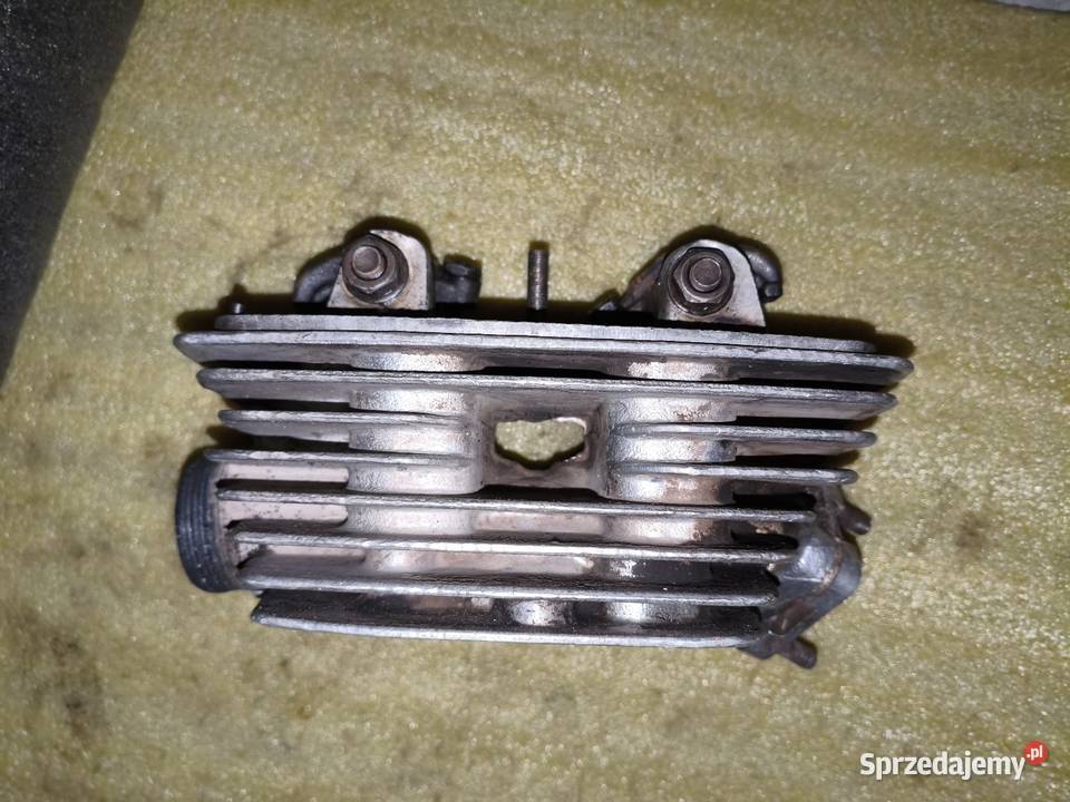 Lewa głowica K650 MT Dniepr Cylindry, głowice, pierścienie