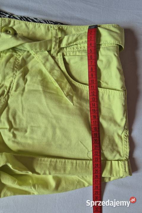 Krótkie spodenki seledynowe rozmiar S małopolskie Brzesko