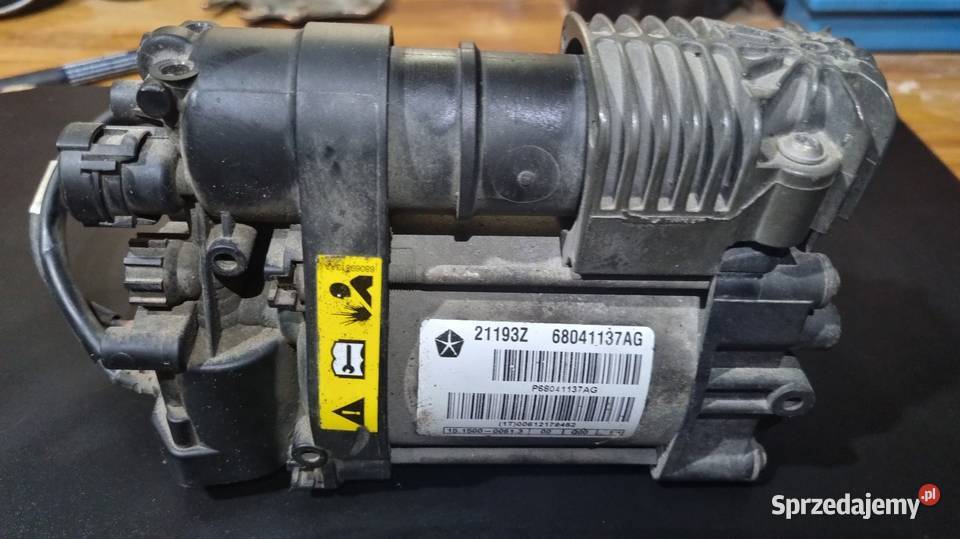 Kompresor zawieszenia Jeep Grand Cherokee WK2 terenowe Gliwice