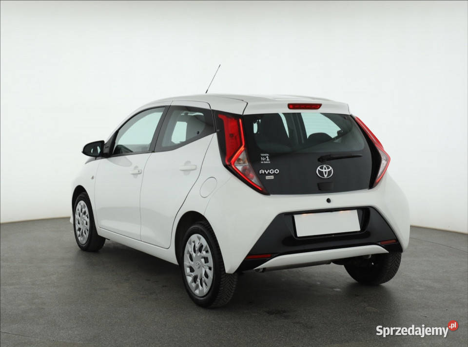 Toyota Aygo 10 VVTi 32044km mazowieckie Piaseczno