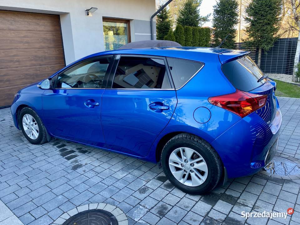 Zjawiskowa Toyota Auris 18 Hybryda z polskiego mazowieckie Marki