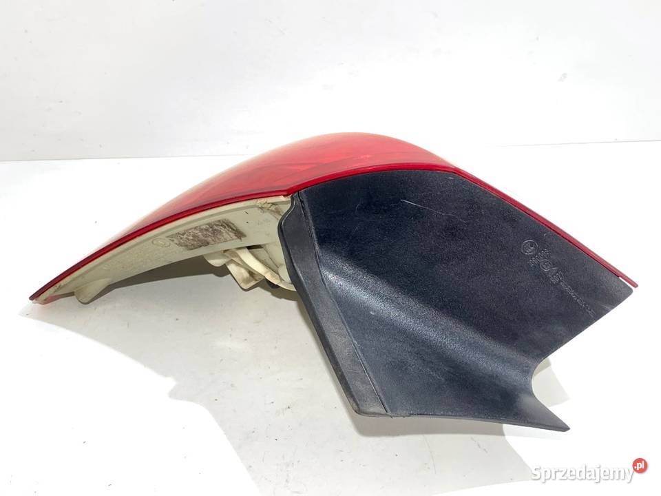 LAMPA PRAWY TYŁ OPEL ASTRA J Hatchback 0915 podkarpackie