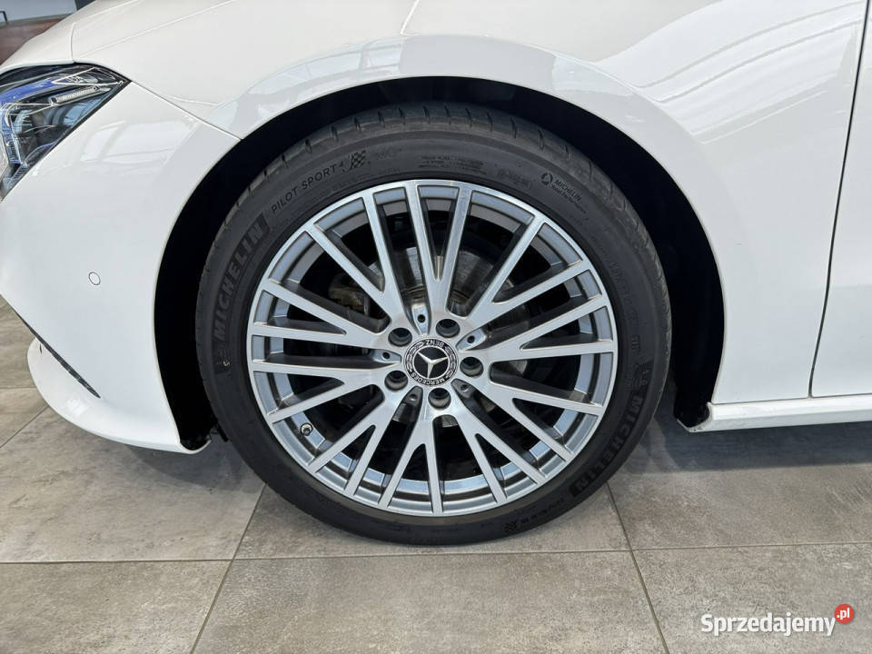 Mercedes CLA 180 13 136 automat 2021 r salon I światła LED Myślenice