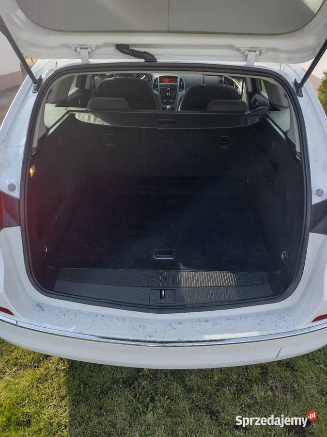 Opel Astra J 2015 kupiony w polskim salonie Dębowiczki
