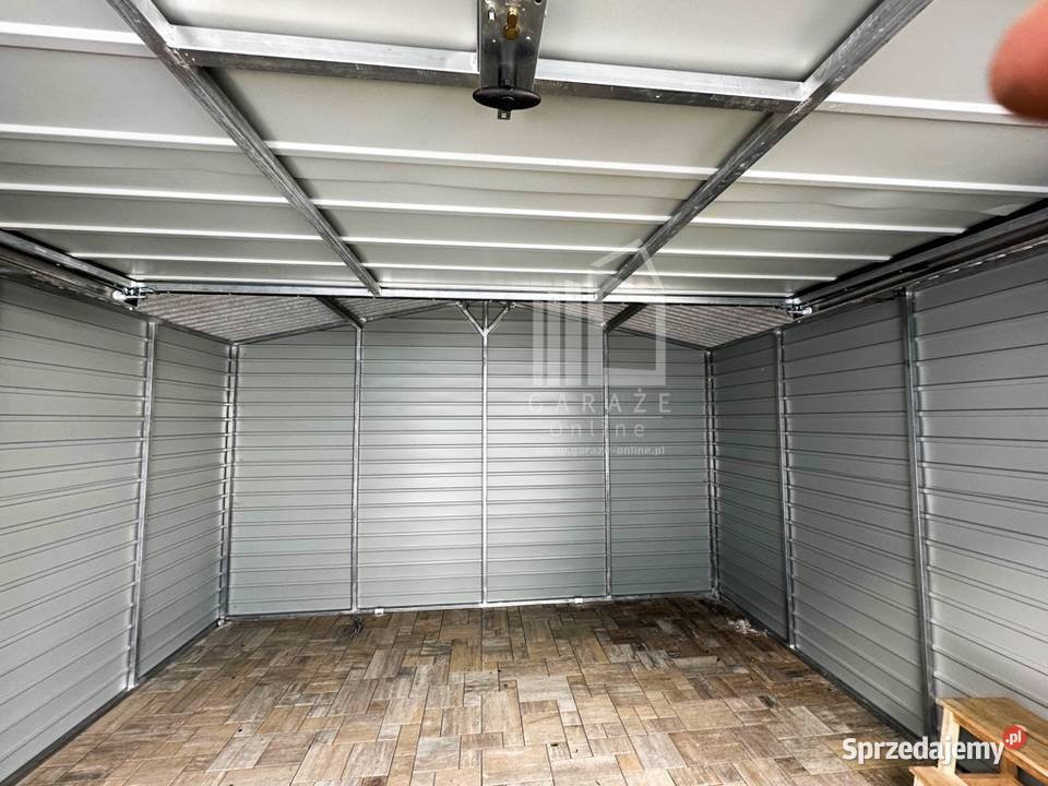 GARAŻ BLASZANY 4m x 5m Brama uchylna rynny Sprzedaż Krynica-Zdrój sprzedam