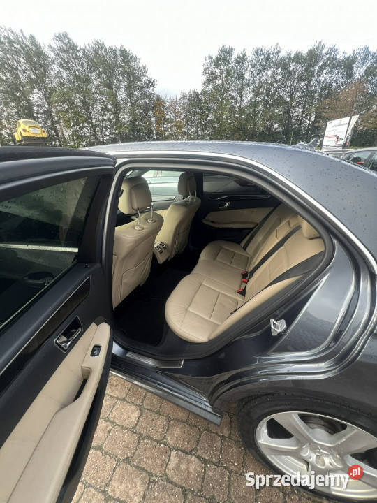 Mercedes E 350 MERCEDESBENZ E 350 W212 W212 2009 Sedan / Limuzyna Słupsk