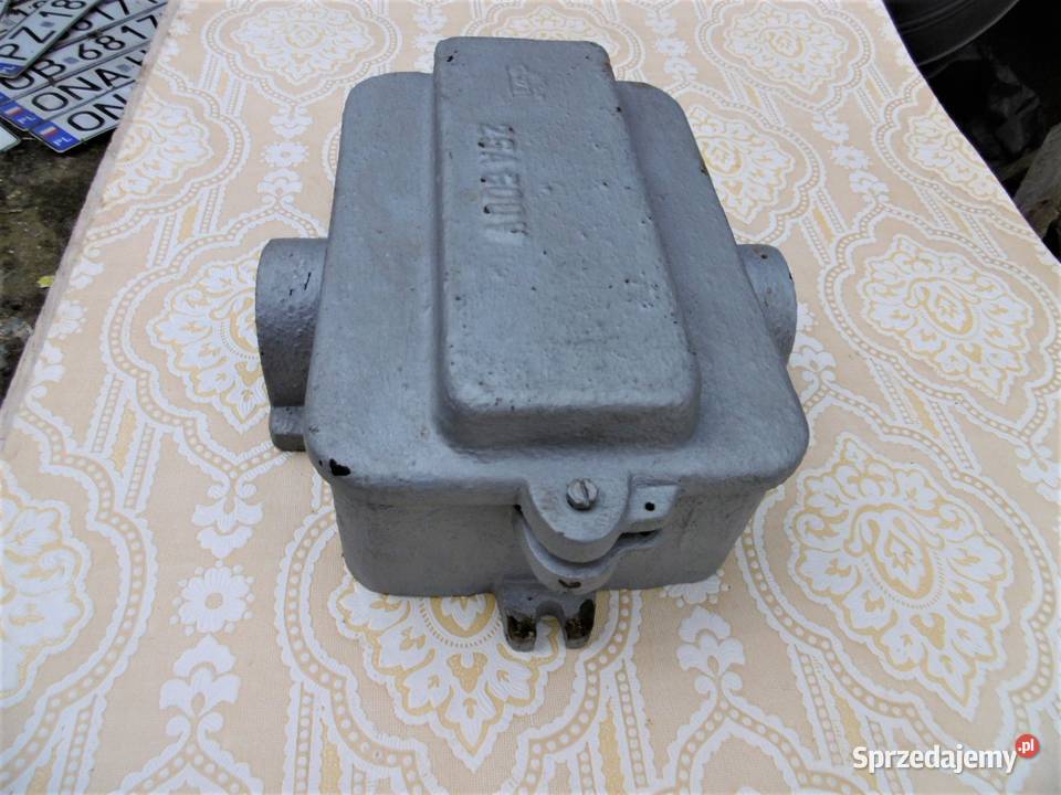 żeliwna puszka elektryczna korki topikowe prl Dekoracje i ozdoby opolskie Namysłów