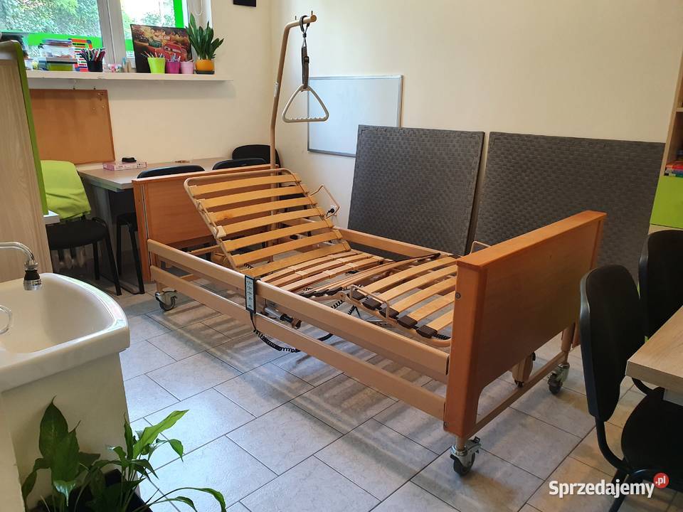 Łóżko rehabilitacyjne 3 funkcyjne sterowane