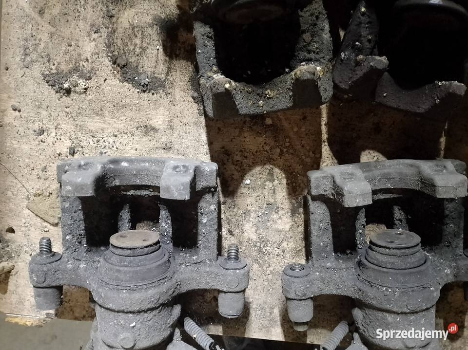 Zaciski tylne Vectra c 2 Szamocin
