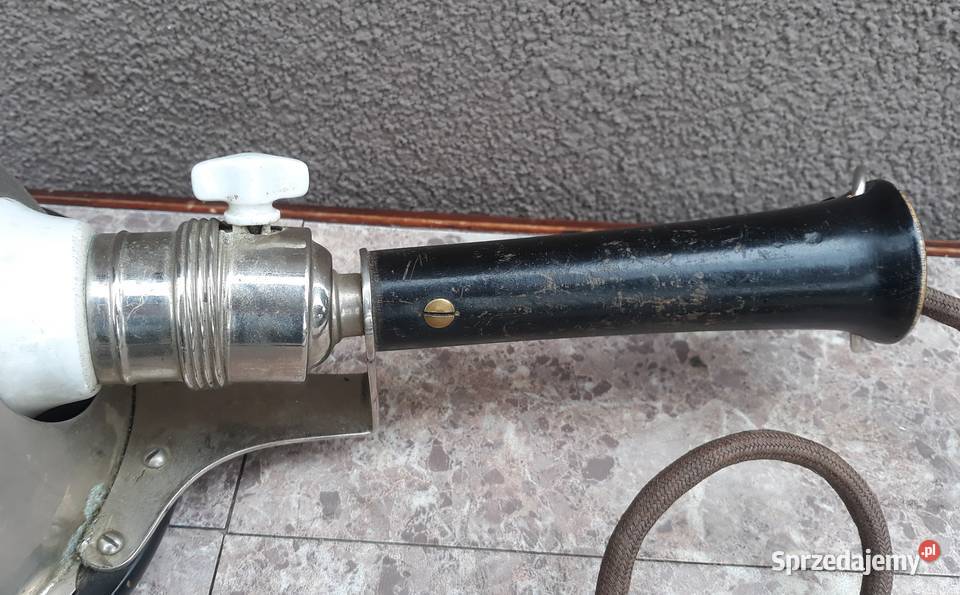 Aeskulaplampan stara szwedzka lampa przemysłowa