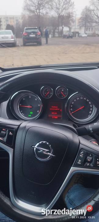 Opel Insignia 20 CDTI diesel Motoryzacja