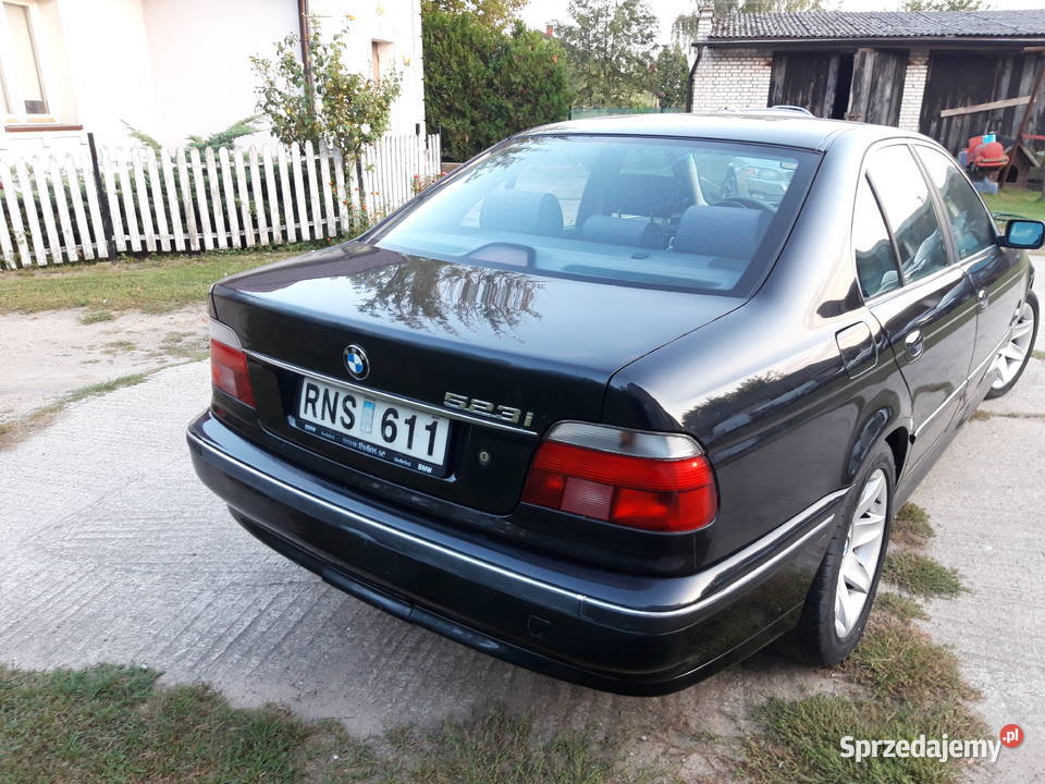 BMW E39 523 Rok produkcji 2000 mazowieckie Warszawa