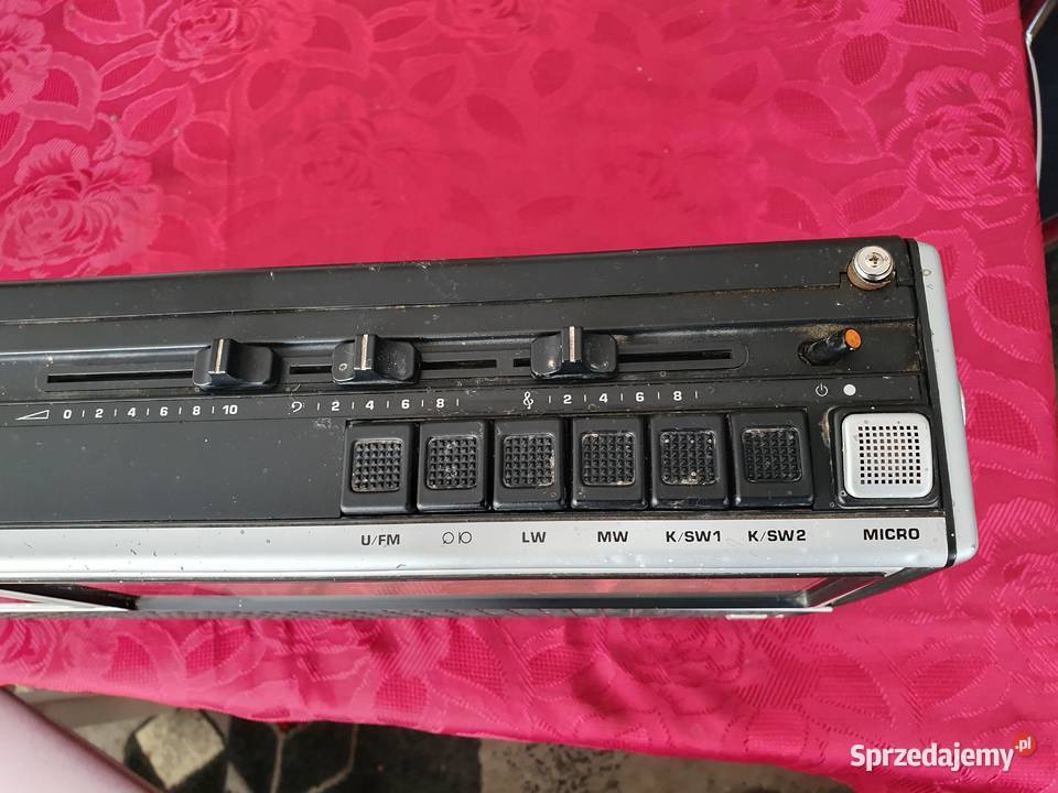 Stary zabytkowy radiomagnetofon Grundig C6500 Kępice