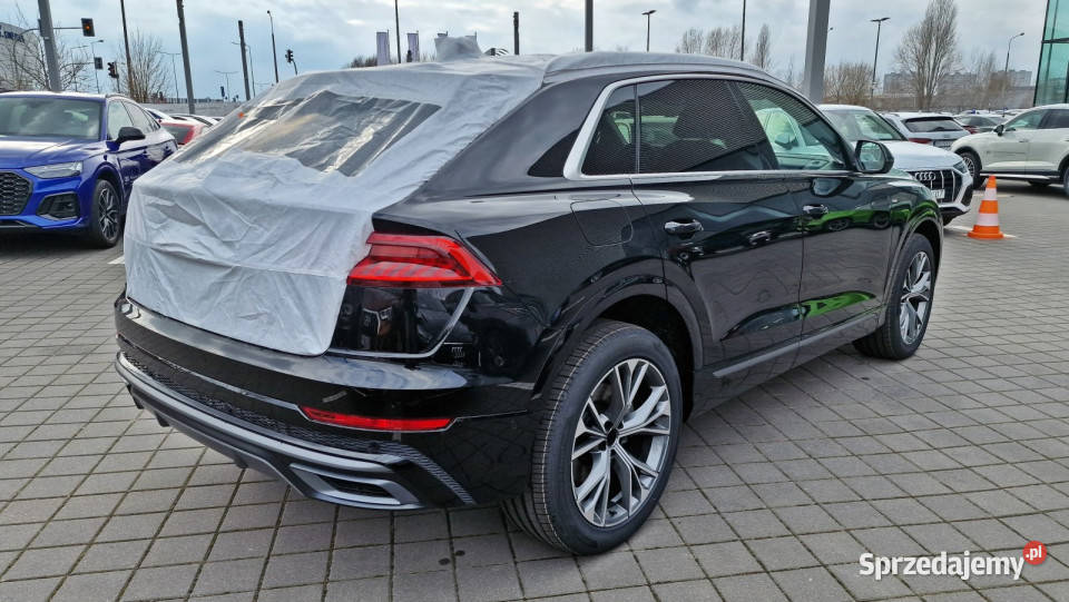 Salon Polska Q8 Adaptive Air Suspension Hak Matrix LED Poznań