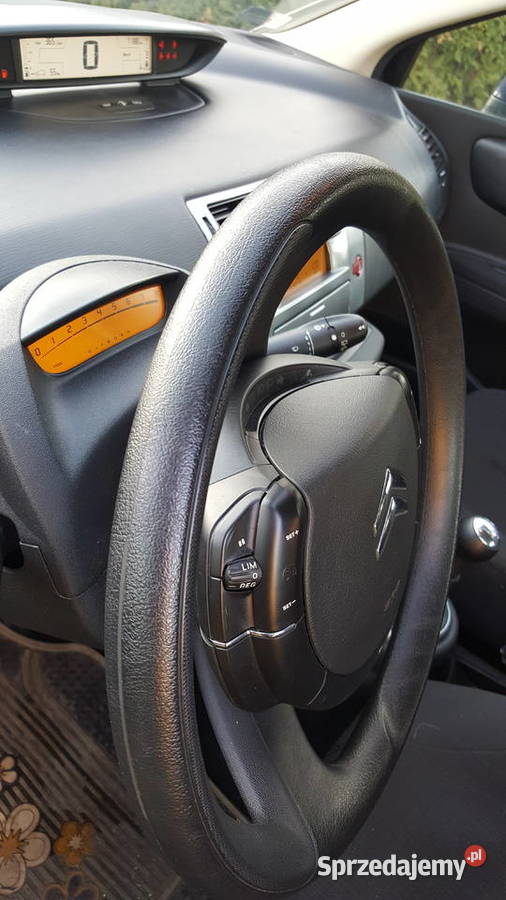 Citroen C4 14 benzyna super stan mały przebieg podkarpackie Krasne