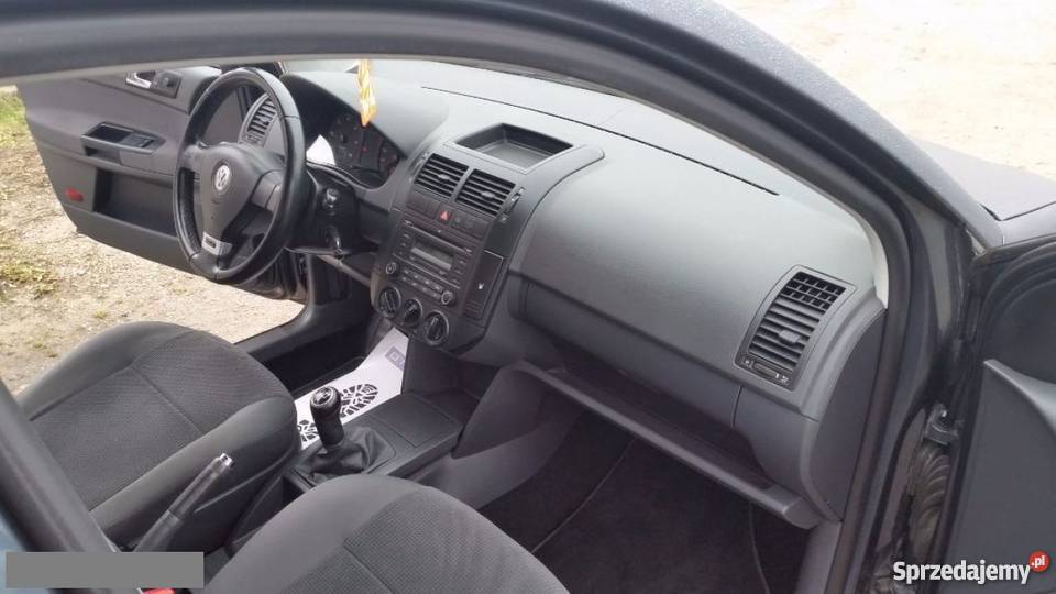 Volkswagen Polo szary centralny zamek Nowe Miasto Lubawskie