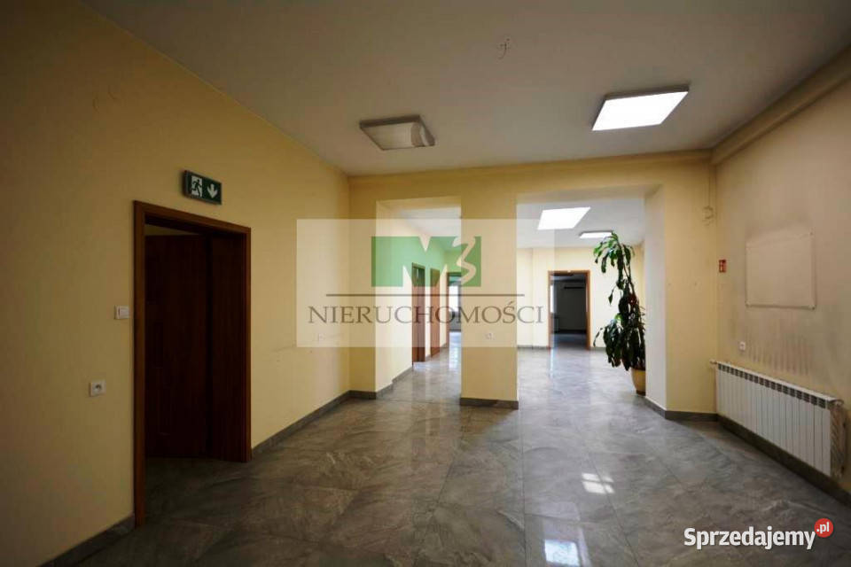 Do wynajęcia lokal usługowy o pow ok 230 m2 sprzedam