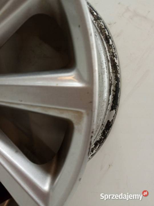 FELGA ALUMINIOWA R16 4X108 ET475 OC63MM 65JX16H2
