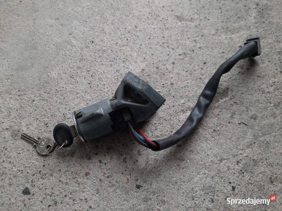Stacyjka z kluczykiem Fiat 126p ST FL EL 125p osobowe
